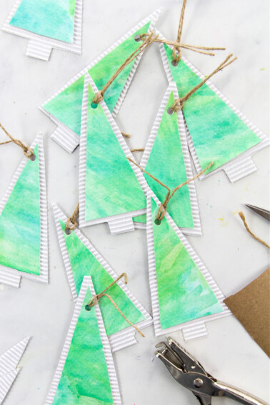 diy watercolor christmas tree gift tags