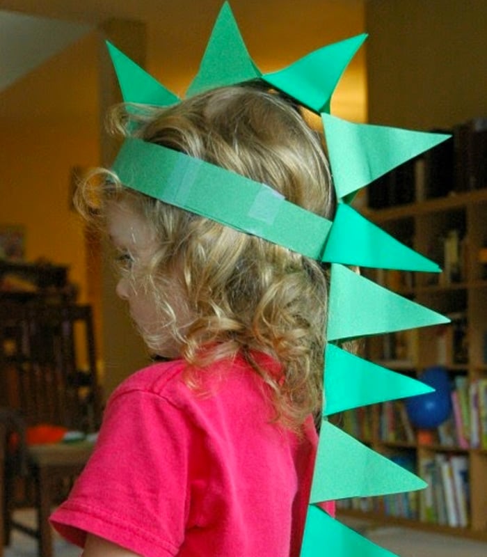 Construction-paper-crafts-paperandglue-DIY-Paper-Dinosaur-Hat